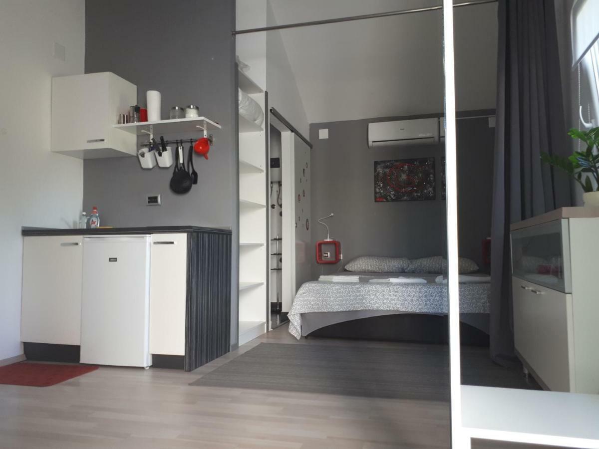 Studio Apartman Splash Пиешчана Увала Екстериор снимка